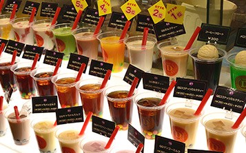 SMALL MARKET@DELI — соки и мороженое всех сортов!