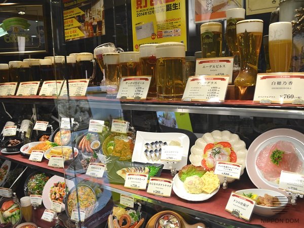 Visitors are able to see price of food and drinks, as well as their composition and size of a portion in advance. It contributes to customers’ loyalty and ensures your visitors coming back again.