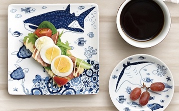 Replicas demonstrate how food will look like on the plate.