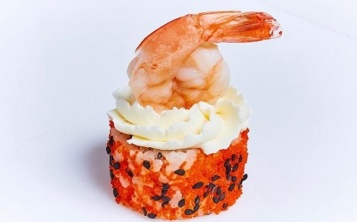Roll "California with shrimp".