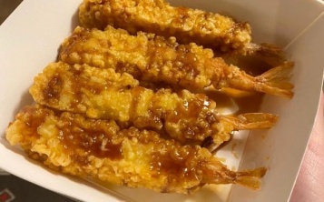 Shrimps in batter.