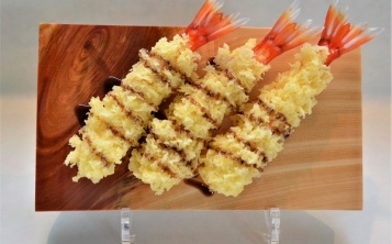 The price of the Shrimps in batter replica is $ 53/1 pc.