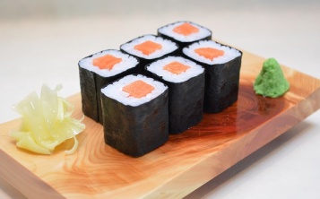 The price of the Maki Roll replica is $ 18/1 pc.