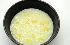Муляж блюда «Кукурузный суп»