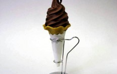 Муляж шоколадного мороженого