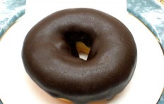 Муляж пончика «Шоколадное кольцо»-M
