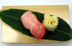 Муляж суши «тунец жирный»-11