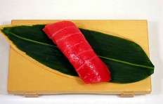 Муляж суши «Тунец средней жирности (4)»