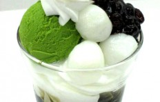Муляж десерта с мороженым «Зелёный чай»