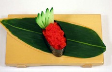 Муляж гунканзуши «красная икра с огурцом»