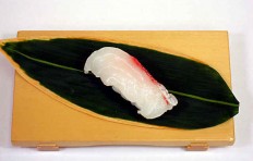 Муляж суши «морской красный окунь»-1