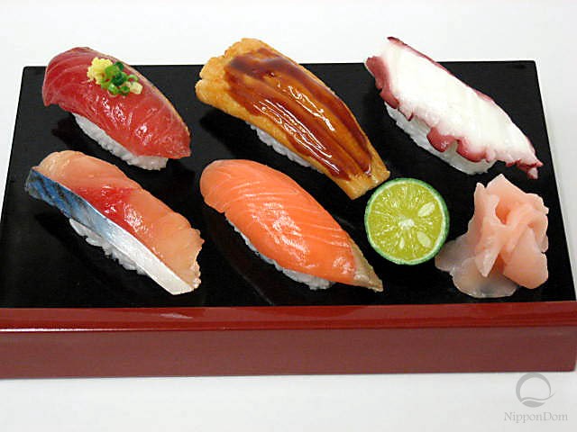A replica of sushi set (5 pieces)