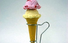 Муляж мороженого в конусе ассорти 9