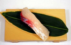 Муляж суши «желтохвост (6)»